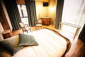 Les Ecuries de la Tour