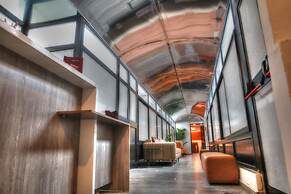 Hôtel Lac Léman, LES BERGES DU LAC