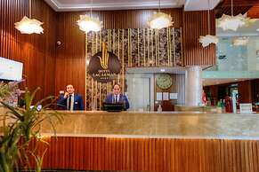 Hôtel Lac Léman, LES BERGES DU LAC