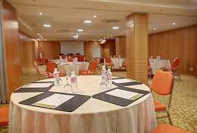 Hôtel Lac Léman, LES BERGES DU LAC