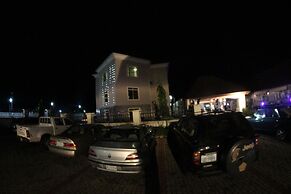 Residency Hotel Leophine House