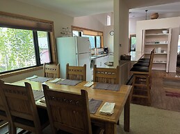 Shadow Mountain Lodge