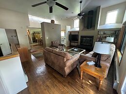 Shadow Mountain Lodge