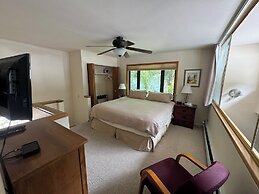 Shadow Mountain Lodge