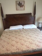 Misquamicut Beach Front Inn