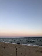 Misquamicut Beach Front Inn