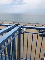 Misquamicut Beach Front Inn