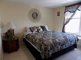 Misquamicut Beach Front Inn