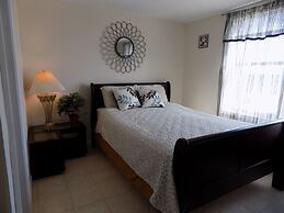 Misquamicut Beach Front Inn