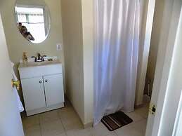 Misquamicut Beach Front Inn