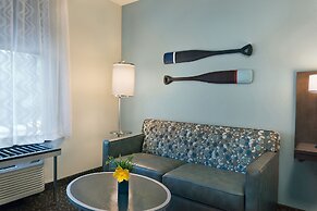 Oxford Suites Bellingham