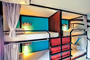 OYO 501 At Night Hostel