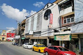 OYO 501 At Night Hostel