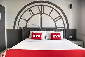 OYO 501 At Night Hostel