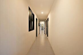 OYO 501 At Night Hostel