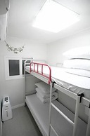 Lombard House - Hostel