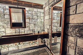 Suarga Padang Padang