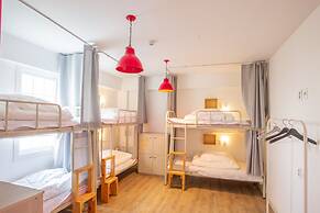 Sum Guest House Jeju Airport - Hostel