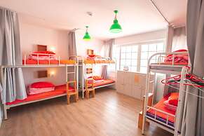 Sum Guest House Jeju Airport - Hostel