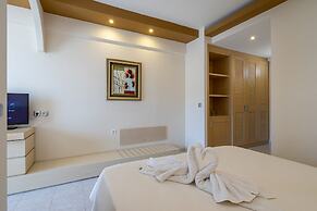 Kamari Beach Hotel - All inclusive