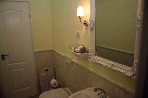 Banica Apartments & Rooms