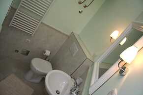 Banica Apartments & Rooms