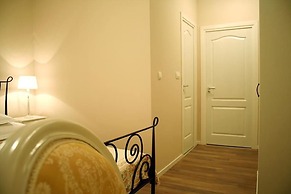 Banica Apartments & Rooms