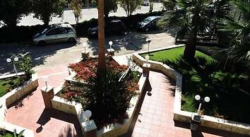 Troulakis Beach Hotel