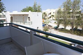 Troulakis Beach Hotel