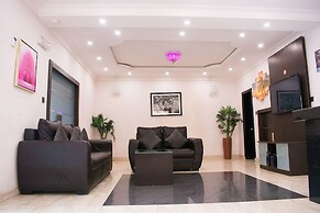 Atlantic Hotel And Suites