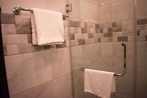 Atlantic Hotel And Suites