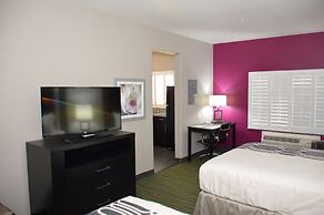 Best Western Plus Dilley Inn & Suites