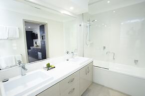 Altitude Motel Apartments