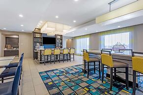 La Quinta Inn & Suites by Wyndham Odessa N. - Sienna Tower