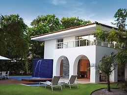 Quintas Private Residence