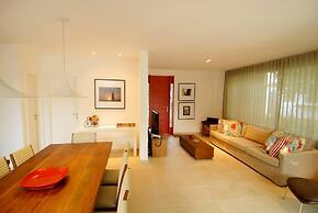 Quintas Private Residence