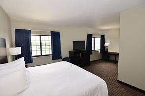 Cobblestone Inn & Suites - Holstein