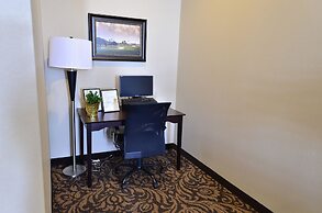 Cobblestone Inn & Suites - Holstein