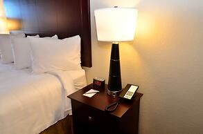 Cobblestone Inn & Suites - Holstein