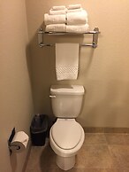 Cobblestone Inn & Suites - Holstein