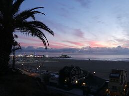 Wilshire Orange Hotel