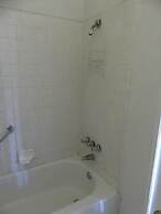 Wilshire Orange Hotel