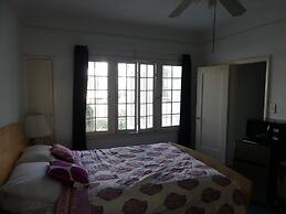 Wilshire Orange Hotel