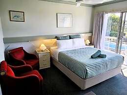 Mollymook Ocean View Motel Reward Long Stays - Over 18's Only