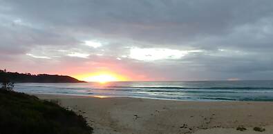 Mollymook Ocean View Motel Reward Long Stays - Over 18's Only