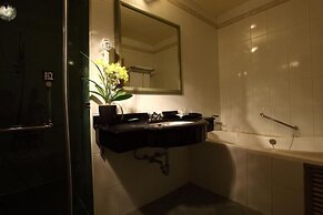Chia Shih Pao Hotel