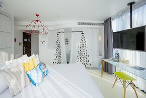 Art Mai Gallery Nimman Hotel