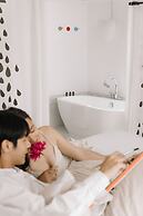 Art Mai Gallery Nimman Hotel