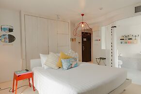 Art Mai Gallery Nimman Hotel