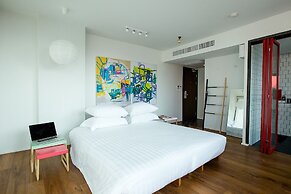 Art Mai Gallery Nimman Hotel